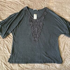 Suzanne Betro Gray Crochet Short Sleeve Blouse